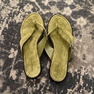 Reformation Jessie Thong Sandal. New without tags.